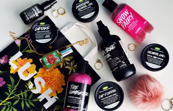 Lush Cosmetics zawiesza działalność w social mediach