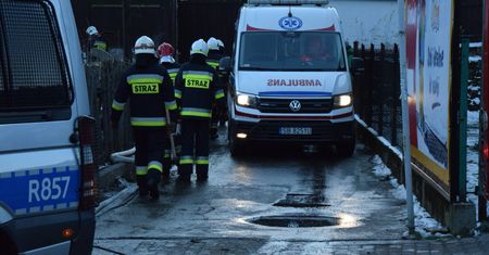 Wybuch gazu na działce ROD w Wierzchucinku pod Bydgoszczą. Budynek się częściowo zawalił