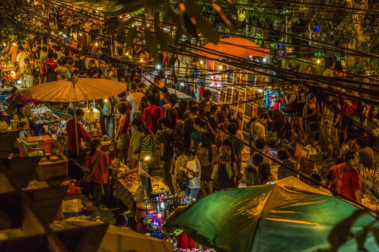 Chiang Mai ist eine thailändische Stadt, die Touristen gerne besuchen.