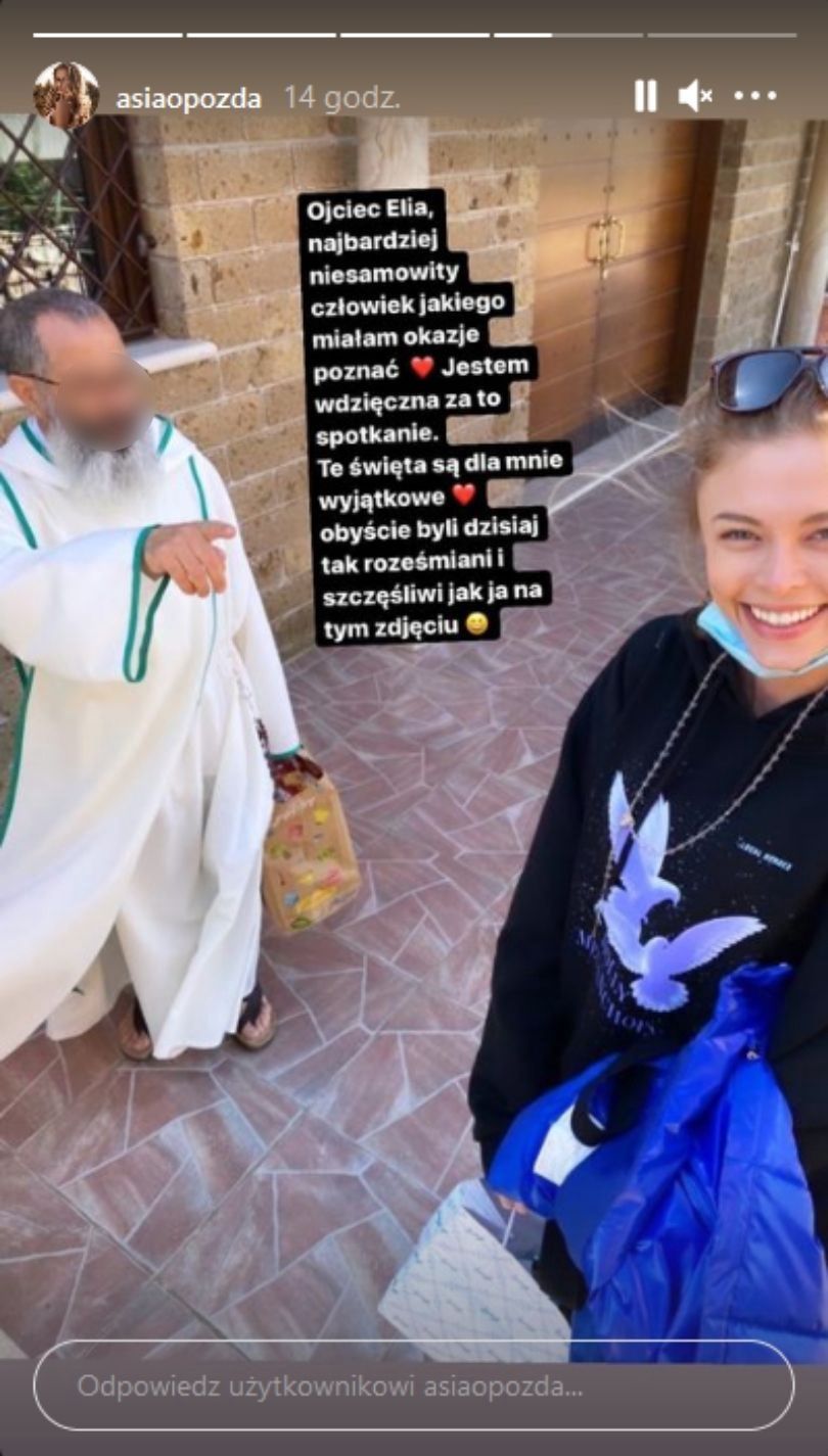 Joanna Opozda i Antek Królikowski bawią się we Włoszech z grupą znajomych
