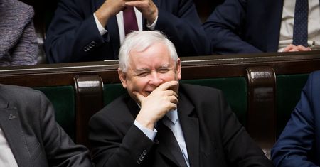 Właśnie na coś takiego czekał. Kaczyński może się tylko uśmiechnąć