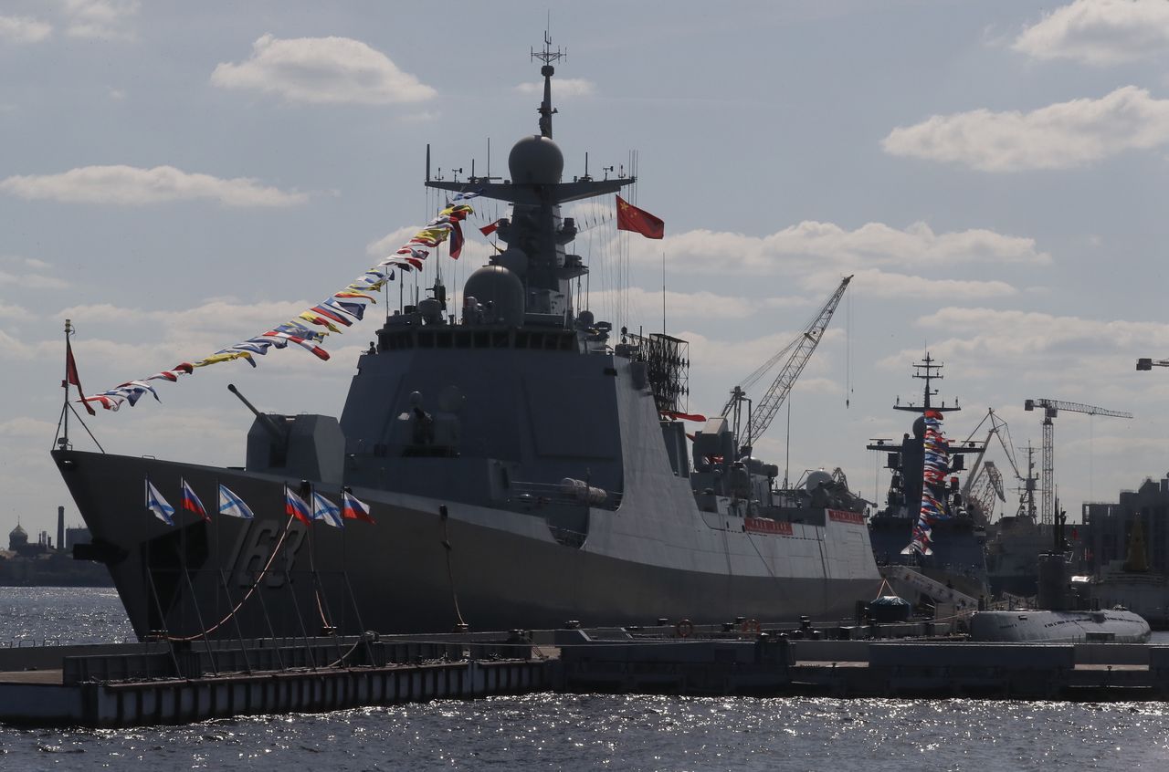 Chinese warships join Russian Navy parade amidst heightened tensions