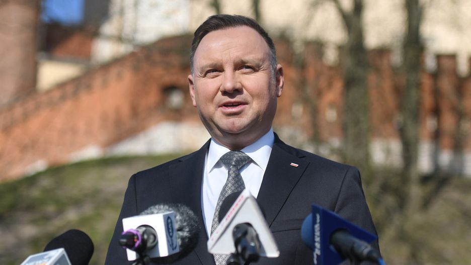 Najnowszy sondaż prezydencki. Andrzej Duda ma powody do obaw. Starcie w II turze