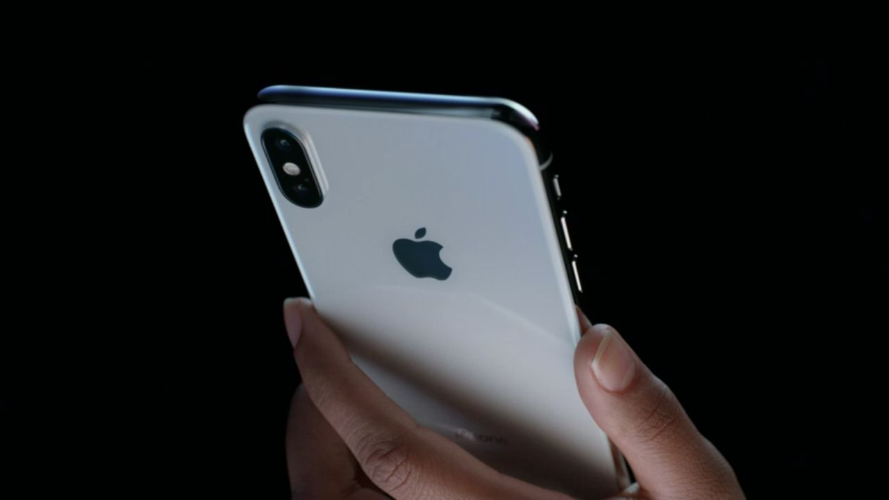 Zima coraz bliżej, a ekran iPhone’a X ma problemy w chłodniejsze dni