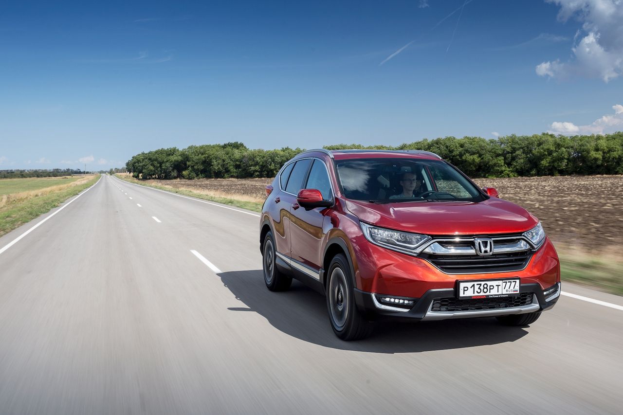 Na zdjęciach w artykule Honda CR-V w specyfikacji na rynek rosyjski, najbardziej zbliżonej do polskiej.