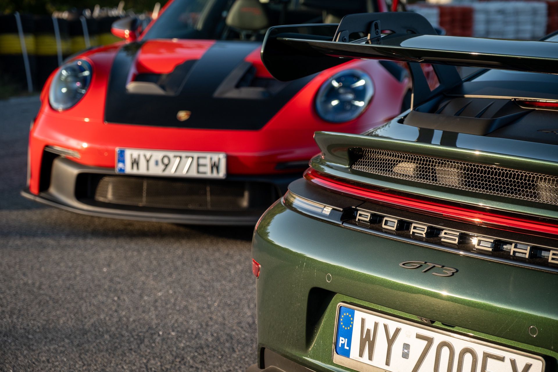 Porsche 911 GT3 vs Porsche 911 GT3 RS