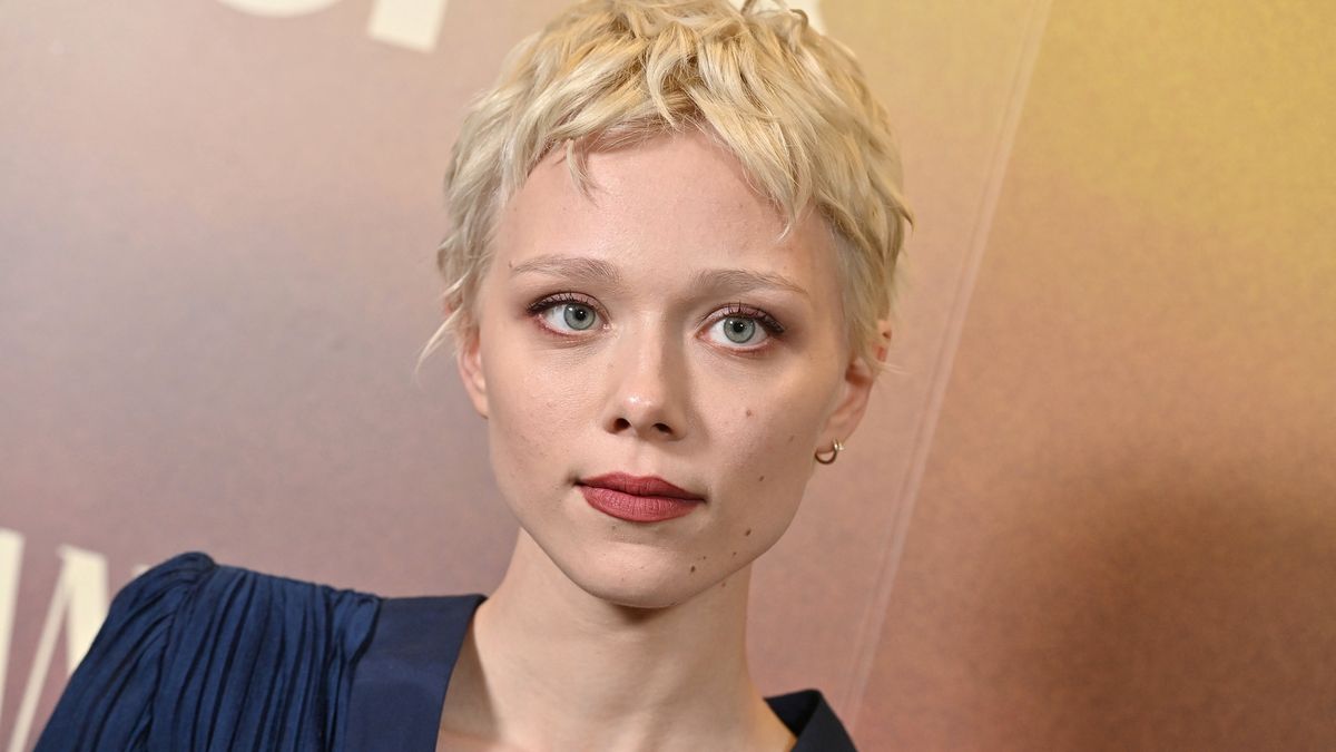 LOS ANGELES, CALIFORNIA - APRIL 21: Ivanna Sakhno attends the Los Angeles Premiere of EPIX New Series "Billy The Kid" at Harmony Gold on April 21, 2022 in Los Angeles, California. (Photo by Axelle/Bauer-Griffin/FilmMagic)