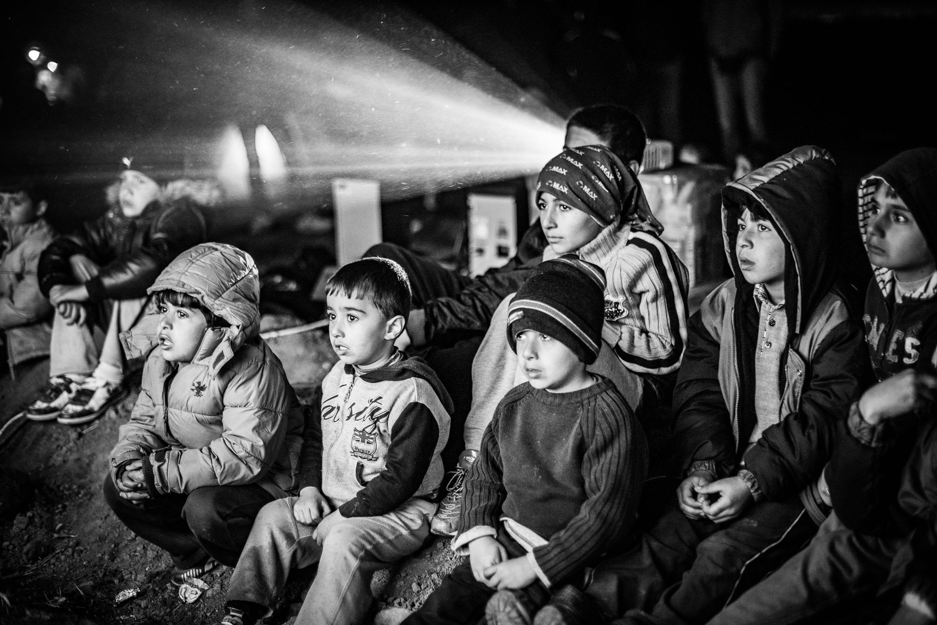 Szymon Barylski przez miesiąc fotografował obóz dla uchodźców między Grecją, a Macedonią 25