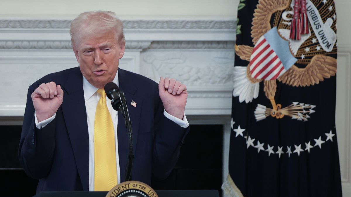 WASHINGTON, DC - FEBRUARY 21: U.S. President Donald Trump speaks on the the issue of trans women in sports while addressing a meeting of governors at the White House on February 21, 2025 in Washington, DC. President Trump is hosting a bipartisan group of Governors for a working session at the White House as part The National Governors Association winter meetings. (Photo by Win McNamee/Getty Images)