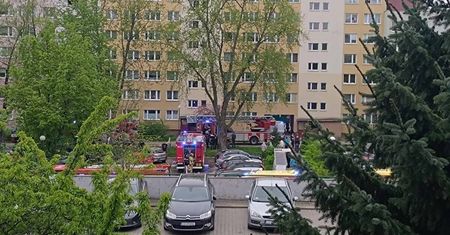 Dwa groźne pożary wieżowców w Lublinie. Strażacy interweniowali przy ul. Kiepury i Radzyńskiej. Wszystko wskazuje na podpalenia