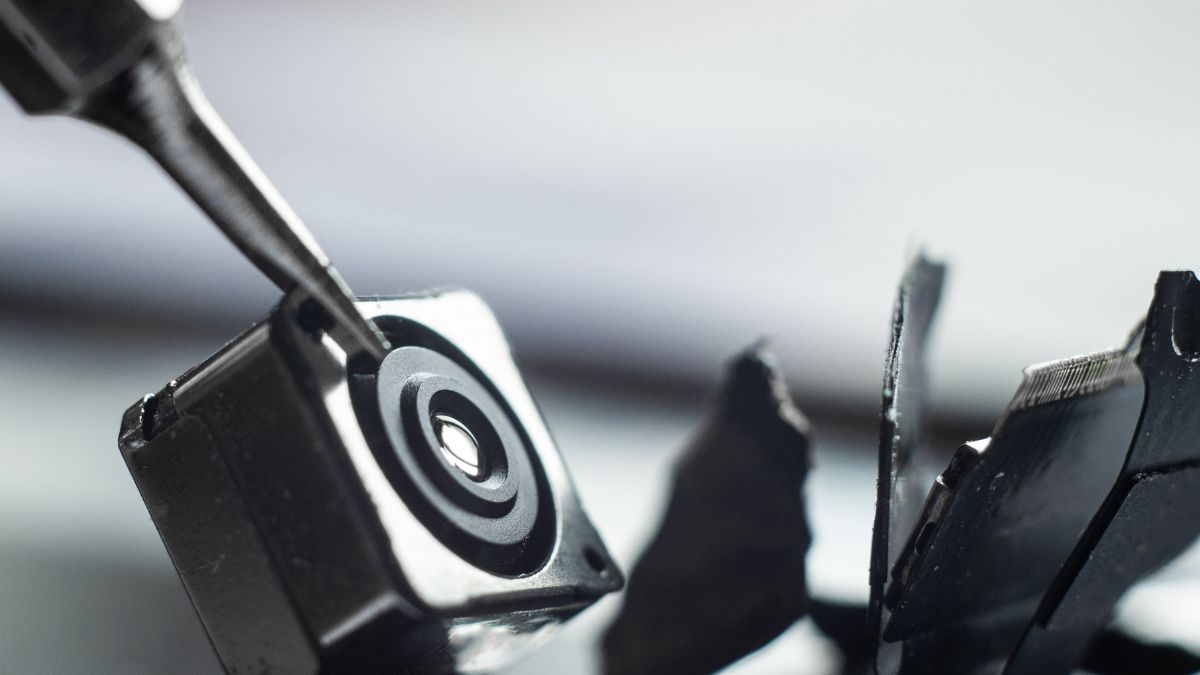 Gdzie szukać ukrytej kamery w hotelowych pokojach?