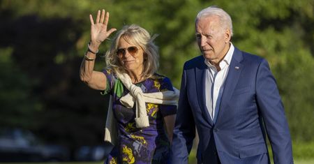 Żona prezydenta USA w szpitalu! A tylko spacerowała po plaży...