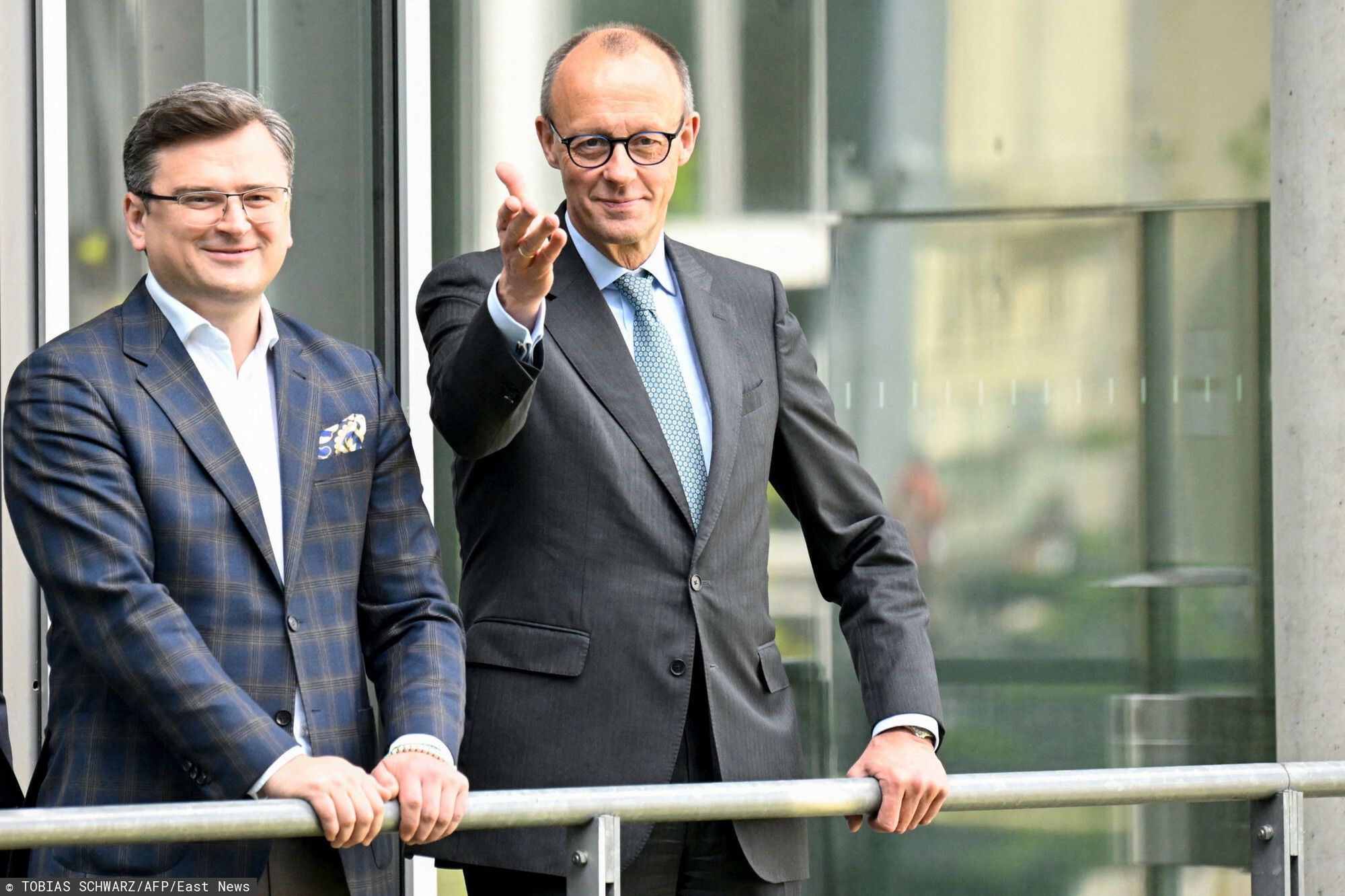 Szef MSZ Ukrainy Dmytro Kułeba w Berlinie, obok lider CDU Merz