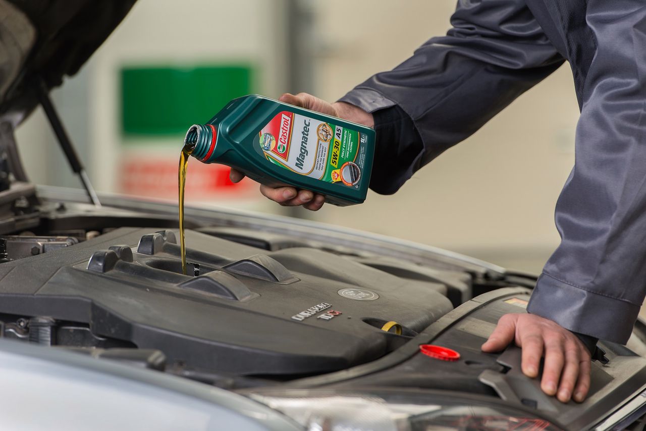 Właściwy olej jest kluczowy dla odpowiedniej pracy silnika