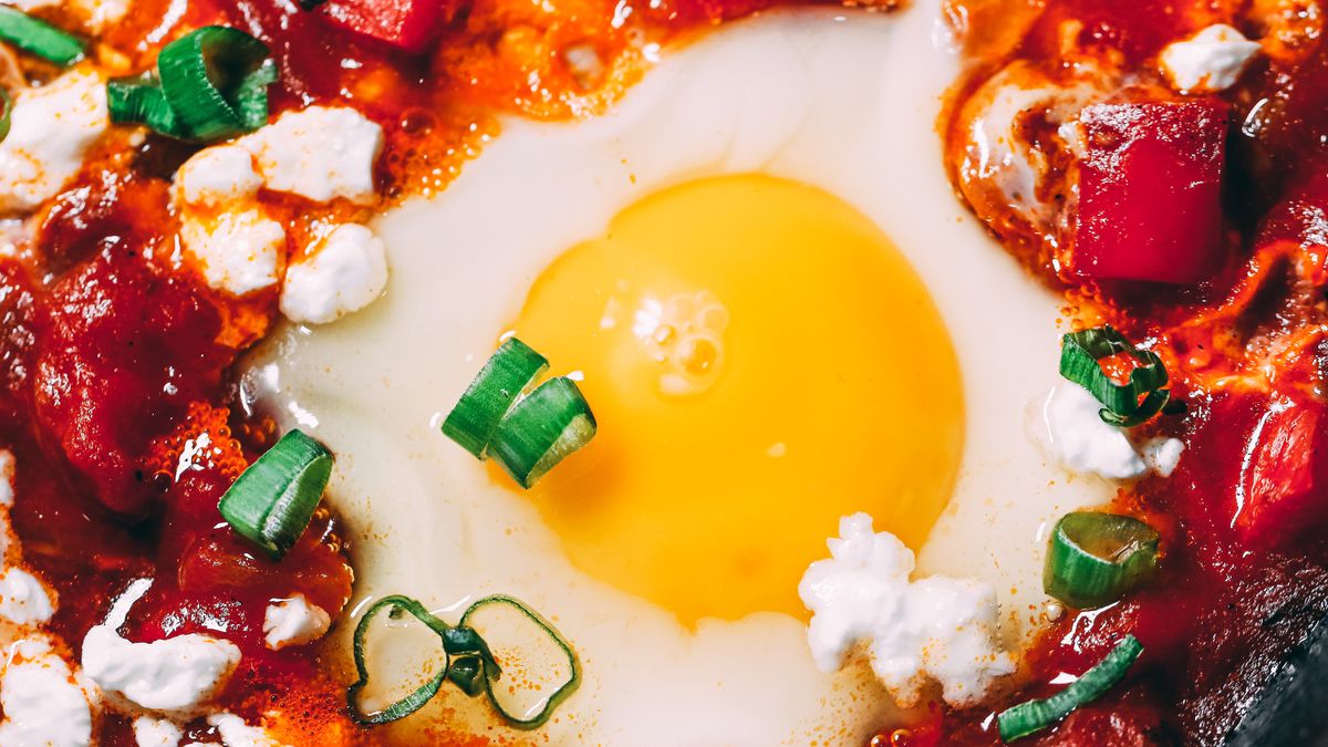 Szakszuka ze szpinakiem i fetą w sam raz na rozpoczęcie dnia