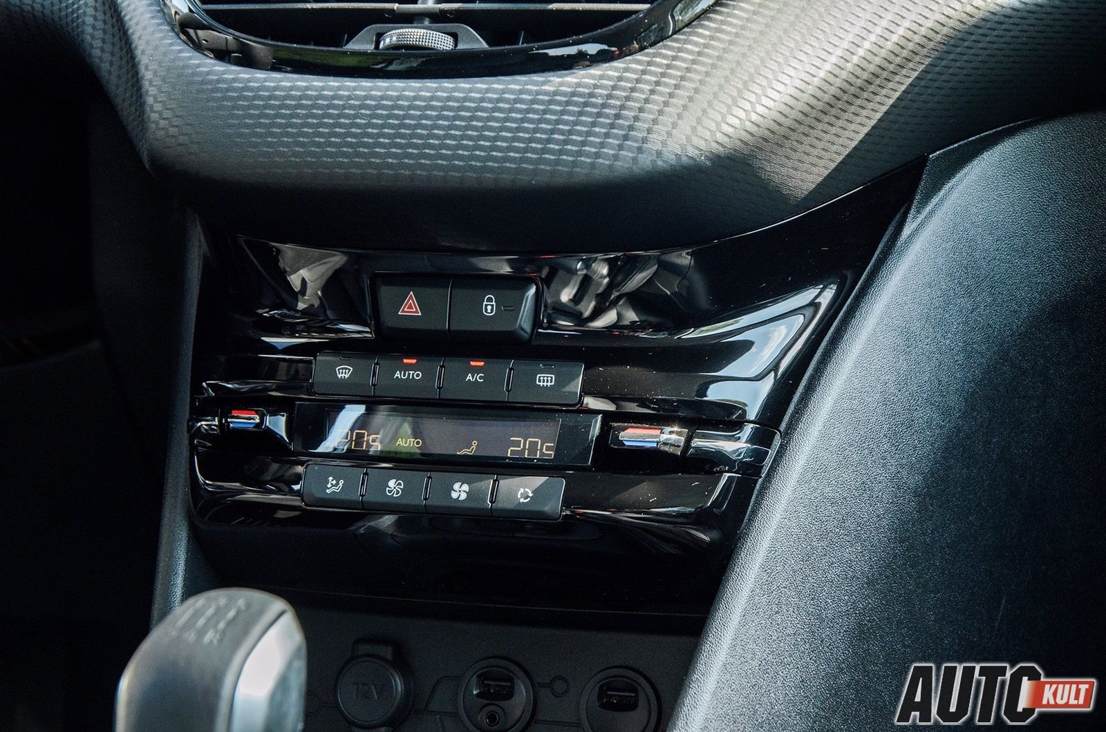 Peugeot 2008 1,6 VTi Allure - test [galeria] 19