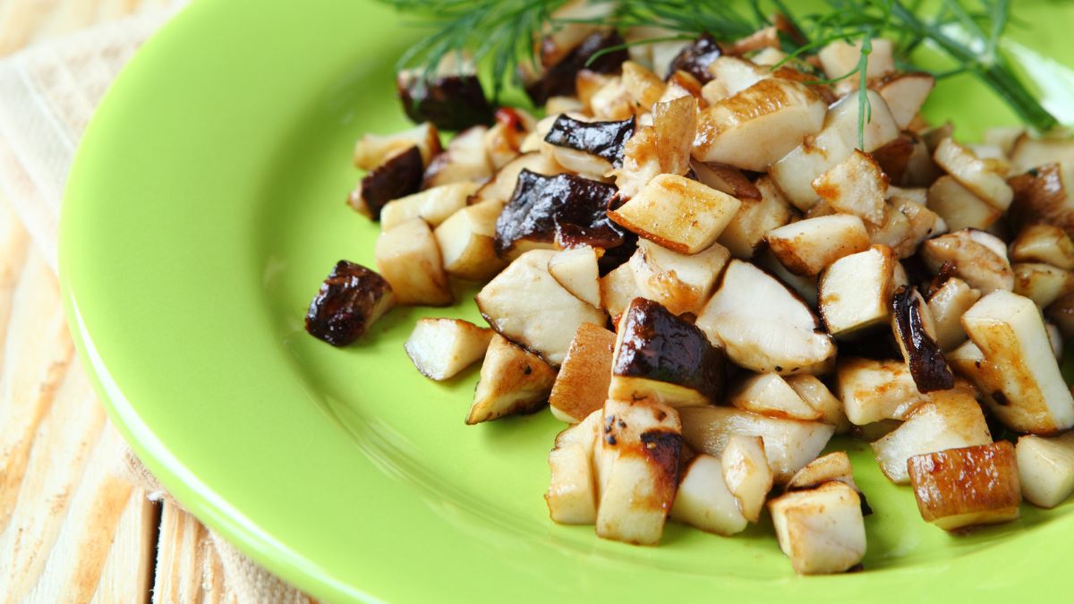 Czy grzyby na surowo to dobry pomysł? Odpowiada dietetyczka