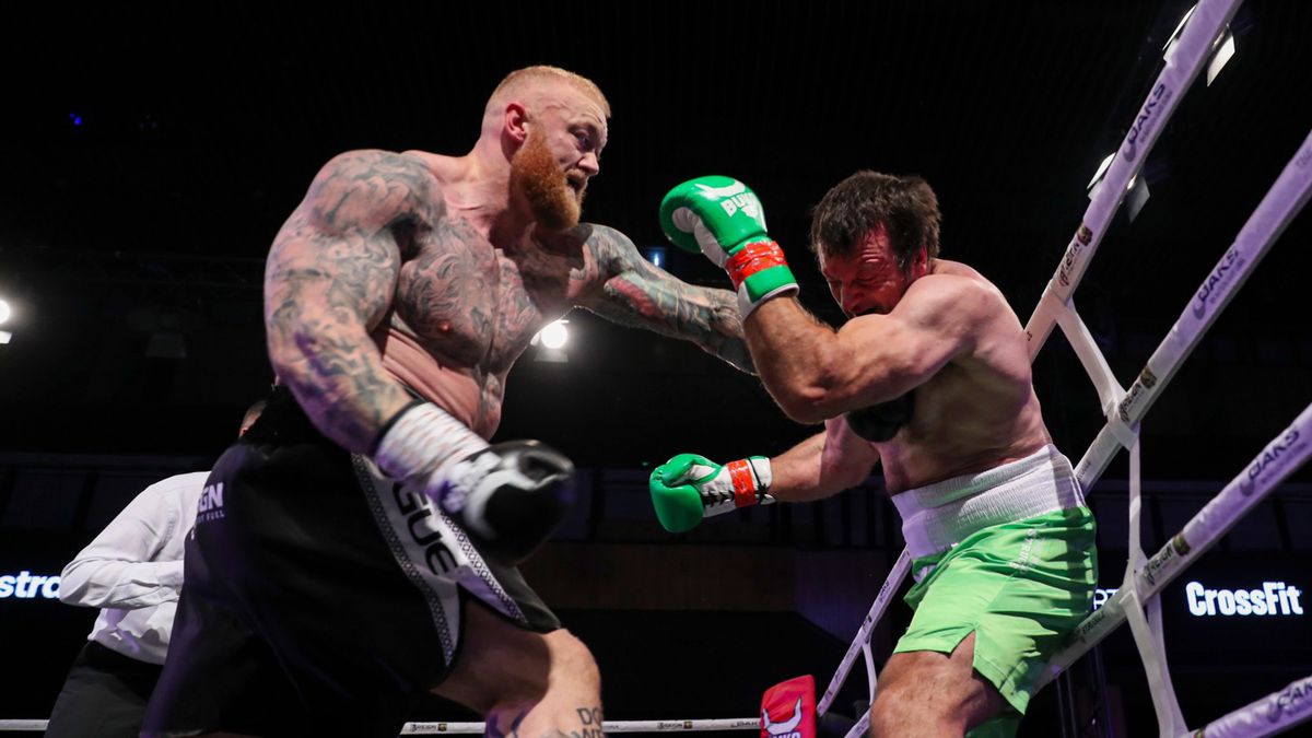 Hafthor Bjornsson vs Devon Larratt