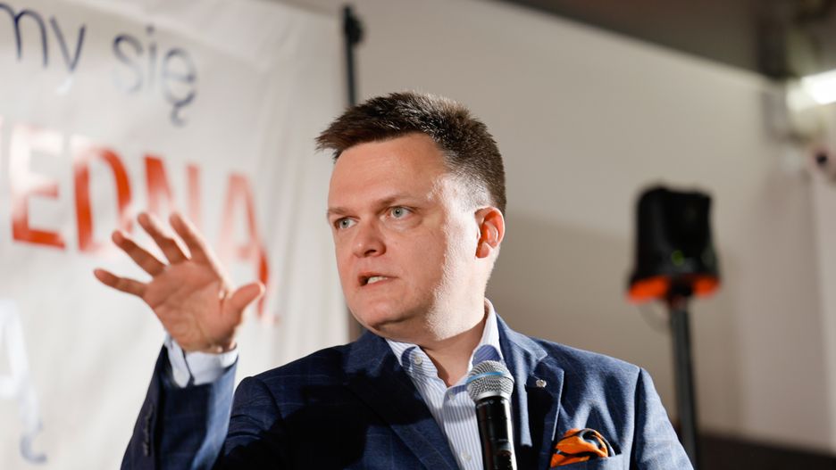Pleszew, 29.10.2024. Przewodniczący Polski 2050, marszałek Sejmu Szymon Hołownia podczas otwartego spotkania z mieszkańcami w restauracji BAX w Pleszewie, 29 bm. (jm) PAP/Tomasz Wojtasik