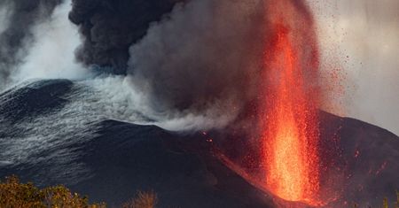 La Palma zostanie zbombardowana? Tak chcą walczyć z erupcją wulkanu