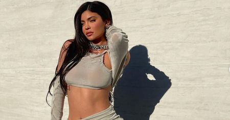 Jaka pomarańczka! Kylie Jenner w jednokolorowej stylizacji
