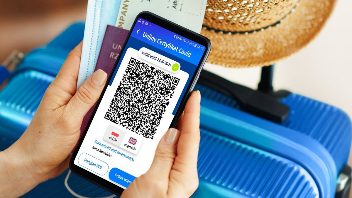 Unijny Certyfikat Covid już do pobrania. Masz dwie aplikacje do wyboru 1