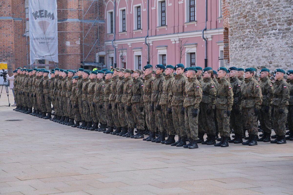 Ślubowanie kadetów klas mundurowych XIV LO Lublin