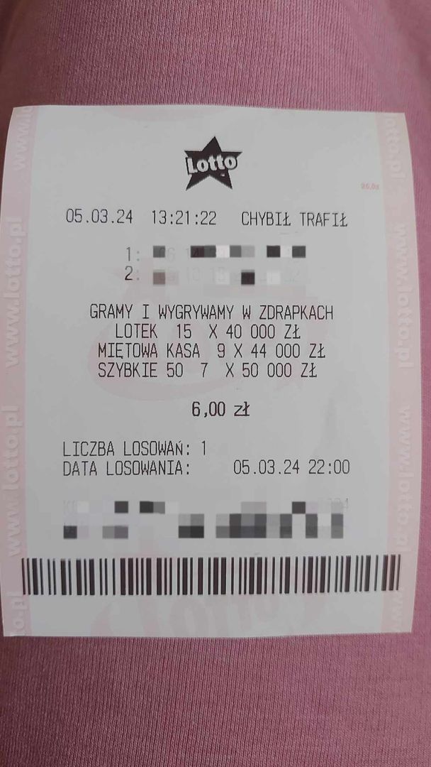 Pary młode coraz częściej proszą swoich gości o zdrapki i kupony Lotto (zamiast kwiatów). 