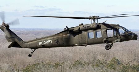 Piloci staną się zbędni? Black Hawk lata już bez nich