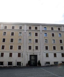 Przygotowania do konklawe trwają. Jest problem logistyczny