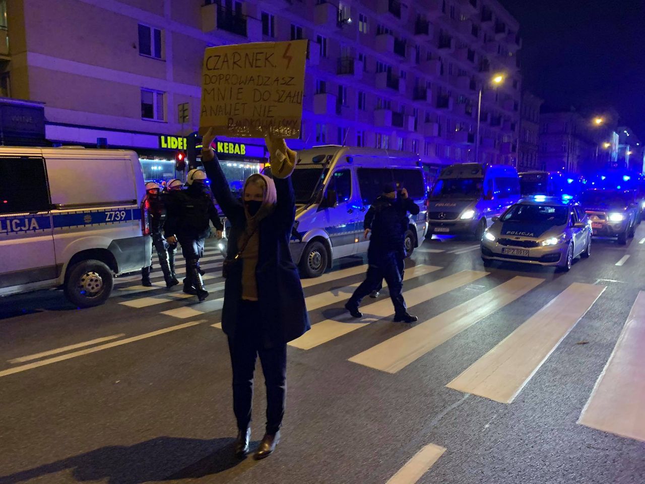 Protest blokuje ulice w centrum Warszawy