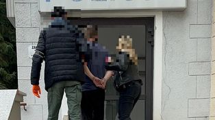 Jelenia Góra: "Atrapa pistoletu w autobusie i groźby za zwykłą rozmowę" – 36-latek w rękach policji