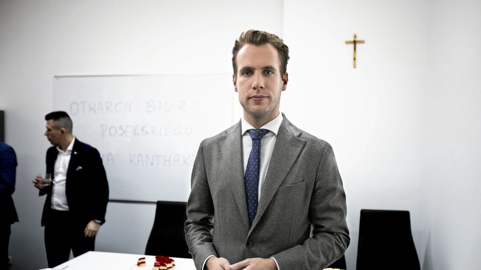 Jan Kanthak z Solidarnej Polski czuje się zniesławiony. Jest akt oskarżenia w sprawie rzekomej propozycji seksu w toalecie