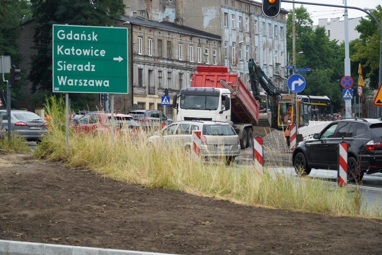 Sytuacja na Pabianickiej przy Wólczańskiej w poniedziałek 7 lipca nie była różowa...
