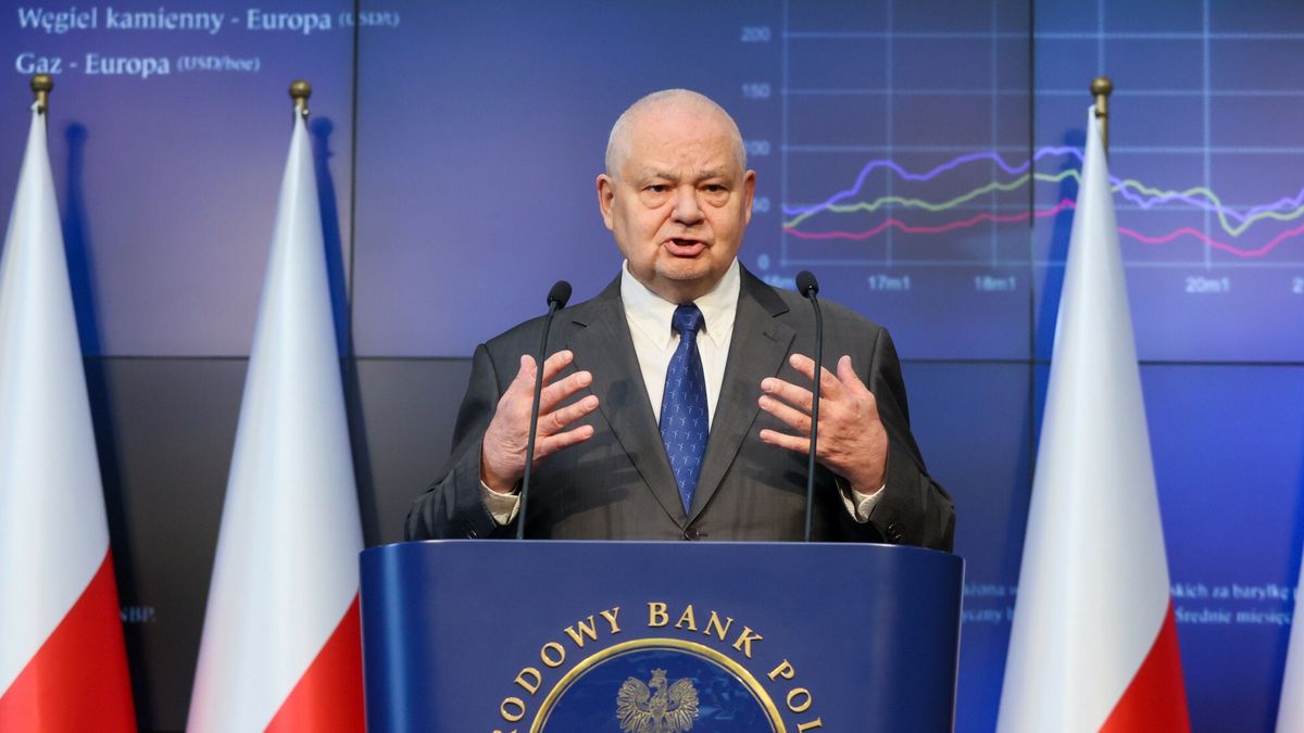 Konferencja prezesa NBP Adama Glapi?skiegoFot. Wojciech Olkusnik/East News, Warszawa, 08.09.2022. Konferencja prasowa prezesa NBP Adama Glapinskiego po srodowej podwyzcze stop procentowych.Wojciech Olkusnik