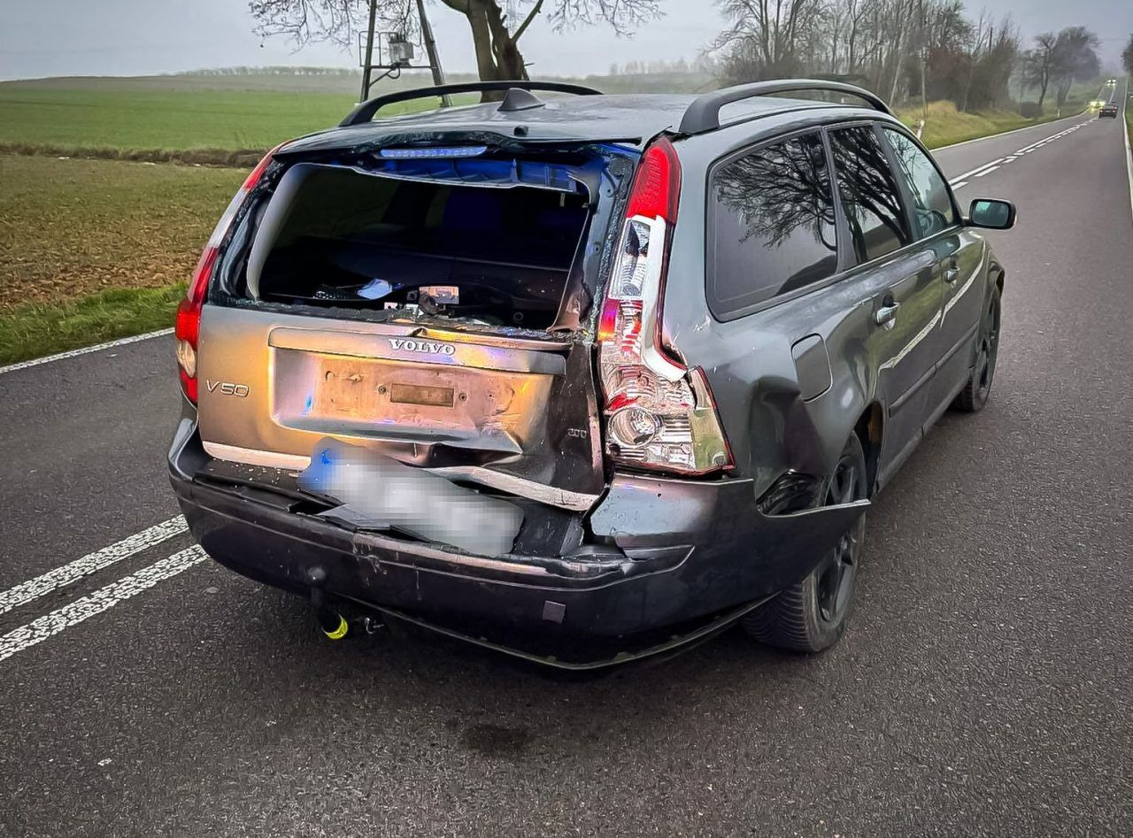 Góry: Kolizja dwóch pojazdów. Kierowca miał 2 promile alkoholu