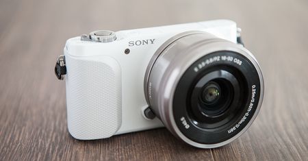 Sony NEX 3N - miniaturowa obudowa, umiarkowane możliwości [test]