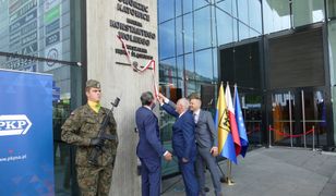 Katowicki dworzec ma patrona. To ważna postać dla regionu i Powstań Śląskich