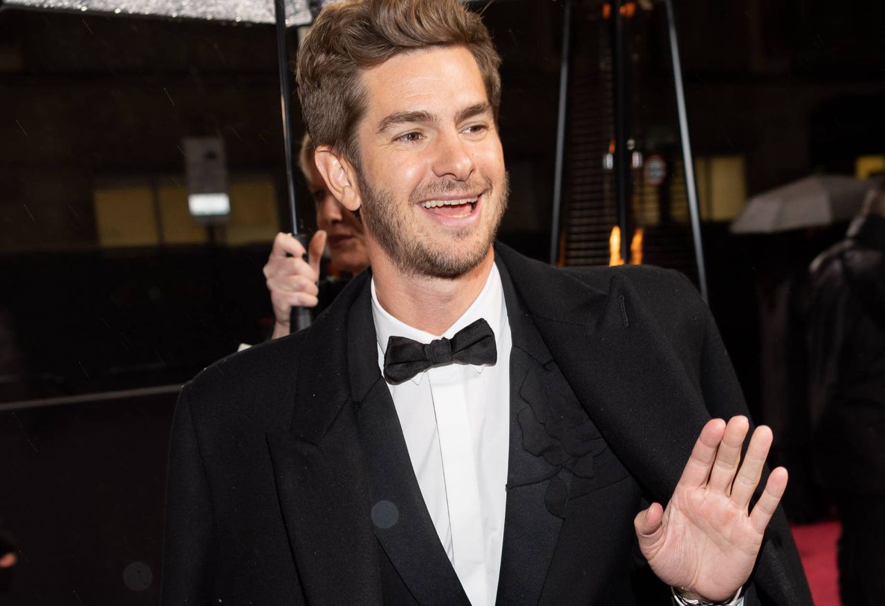 Andrew Garfield celebrates his birthday