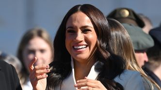 Meghan Markle nie pokazywała się od tygodni. Teraz powraca w stylizacji wartej ponad 80 TYSIĘCY ZŁOTYCH! (FOTO)