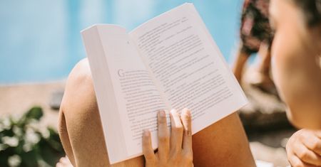 15 minut czytania i dostajesz pieniądze. Ten kraj testuje nietypowy pomysł