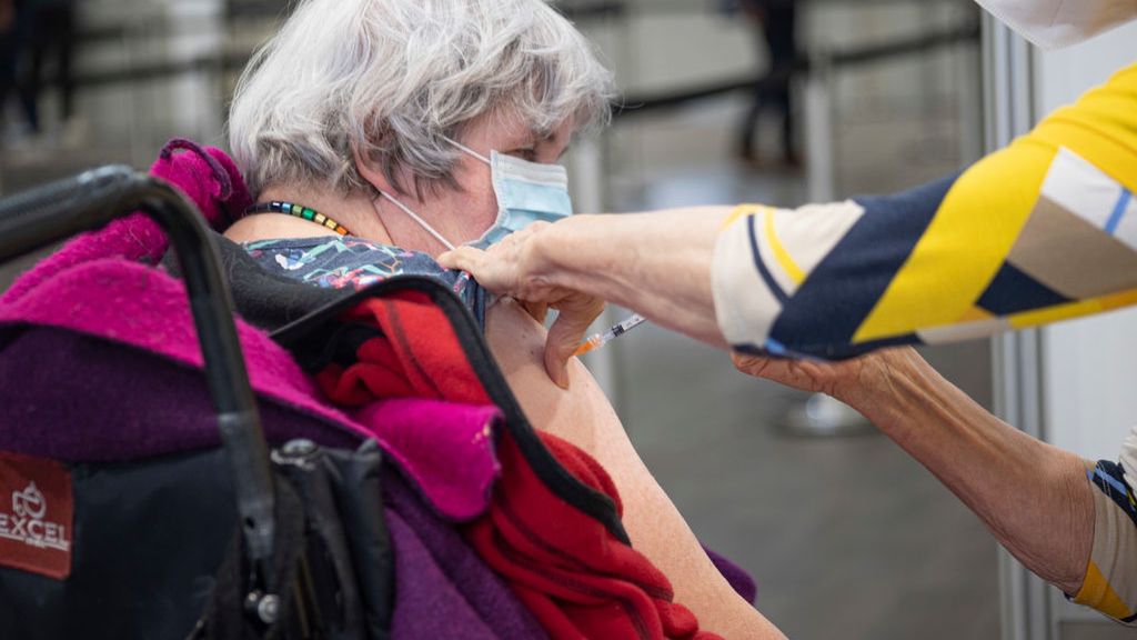 Szczepienie przeciw COVID-19