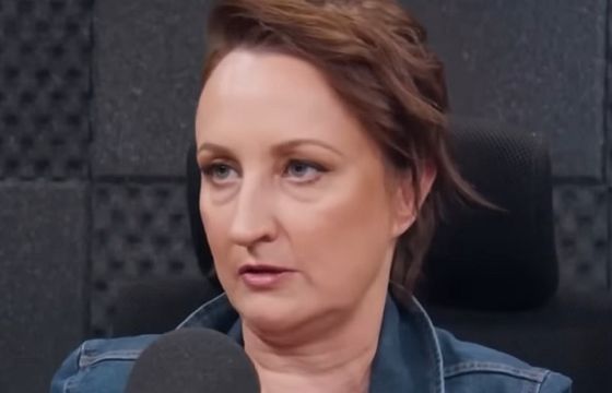 Agnieszka Burzyńska zawieszona przez naczelnych „Faktu” i Onetu. Powodem „potencjalny konflikt interesów”