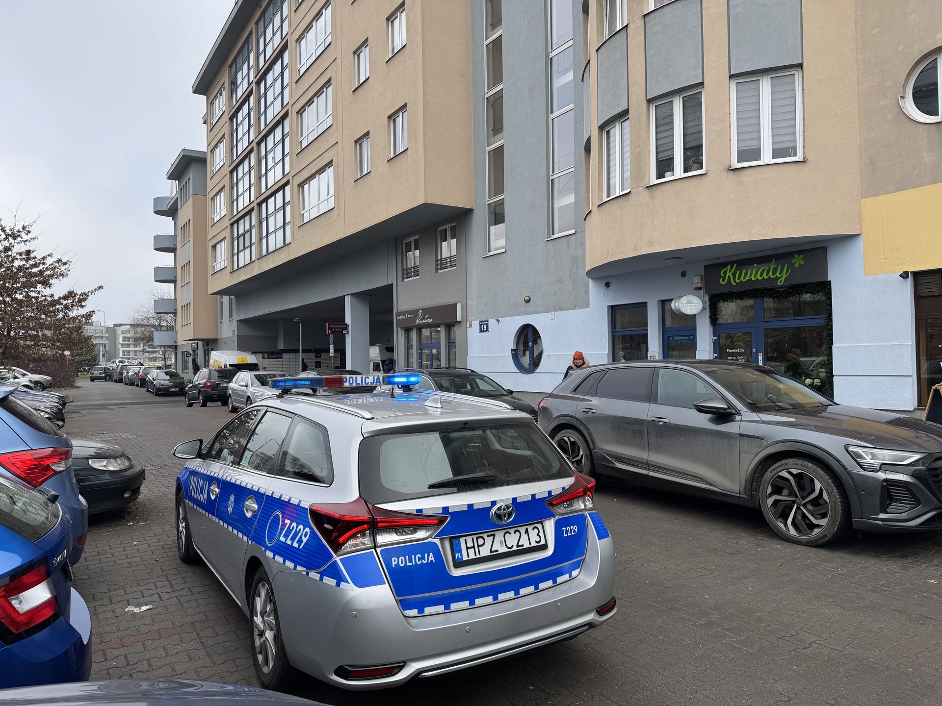 Ciało znaleziono w bloku na Ursynowie