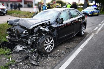 19-latka nie ustąpiła pierwszeństwa przejazdu. Trzyosobowa rodzina trafiła do szpitala
