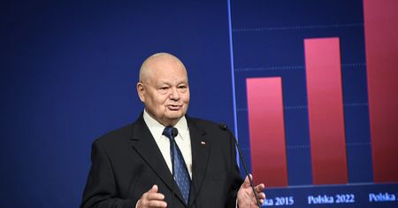 Raty kredytów miały spadać. Na co mają szykować się kredytobiorcy w 2025 roku?