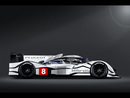 Na podwójnym gazie – Peugeot 908 HYbrid4 (2011)