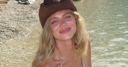 Koniec z minimalizmem na plaży? Shell bikini podbija trendy
