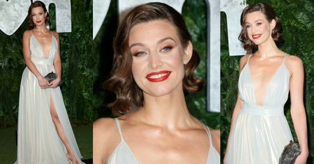 Bal TVN 2022. Hollywoodzka Julia Kamińska świeci dekoltem i gra nogą (ZDJĘCIA)
