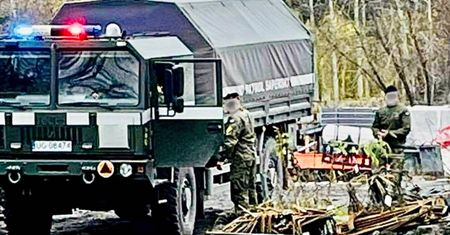 Zielonka. Akcja saperów zakończona. Dwie bomby lotnicze zostały wywiezione z osiedla